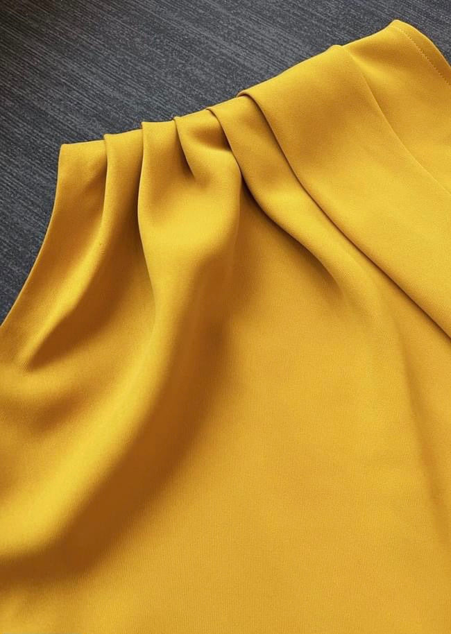 MJA1823 Ruched Sleeveless Top