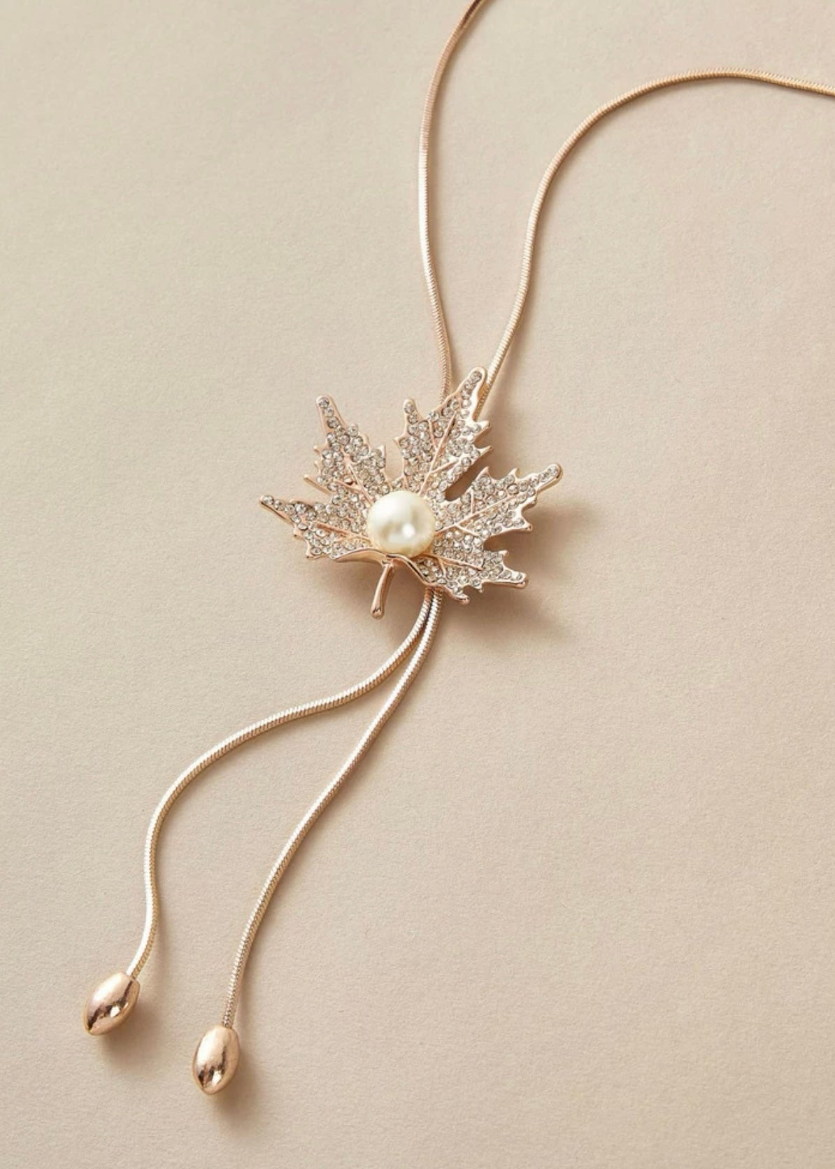 1pc Rhinestone & Faux Pearl Maple Leaf Charm Necklace - Mia & Jon