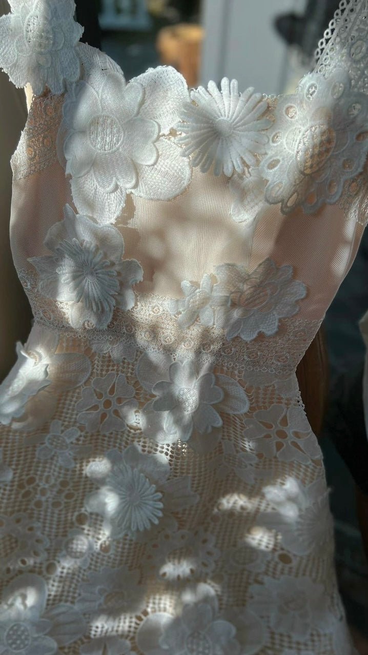 Floral Guipure Sleeveless Lace Dress - Mia & Jon