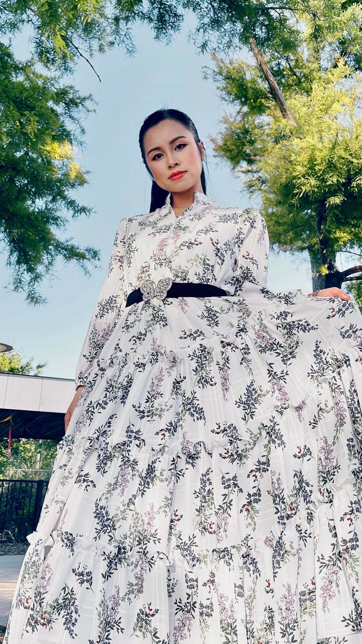 Floral Long Sleeve Split V-Neck Ruffle Chiffon Dress - Mia & Jon