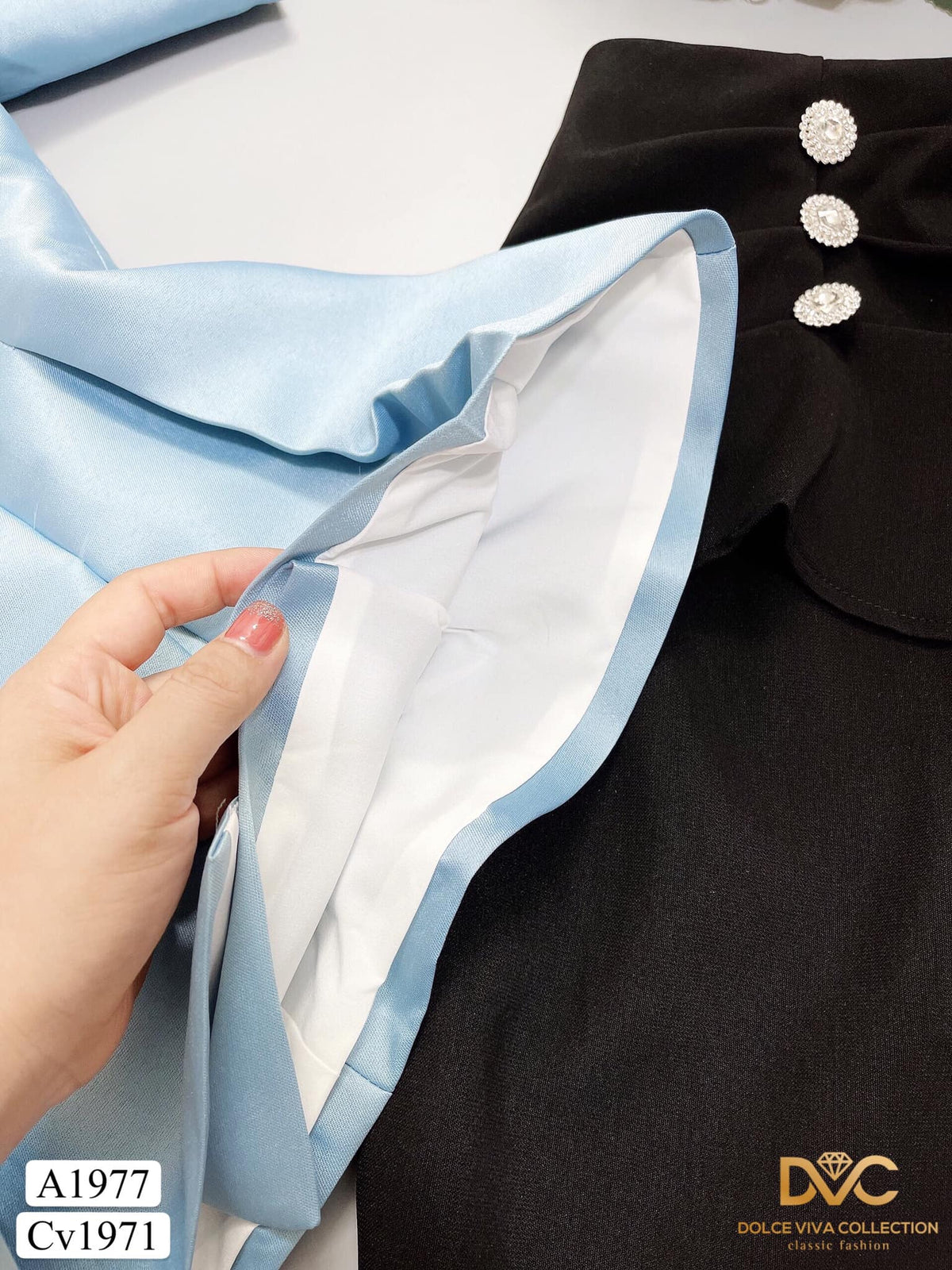 MJA1977 Puff Sleeve Peplum Top - Mia & Jon