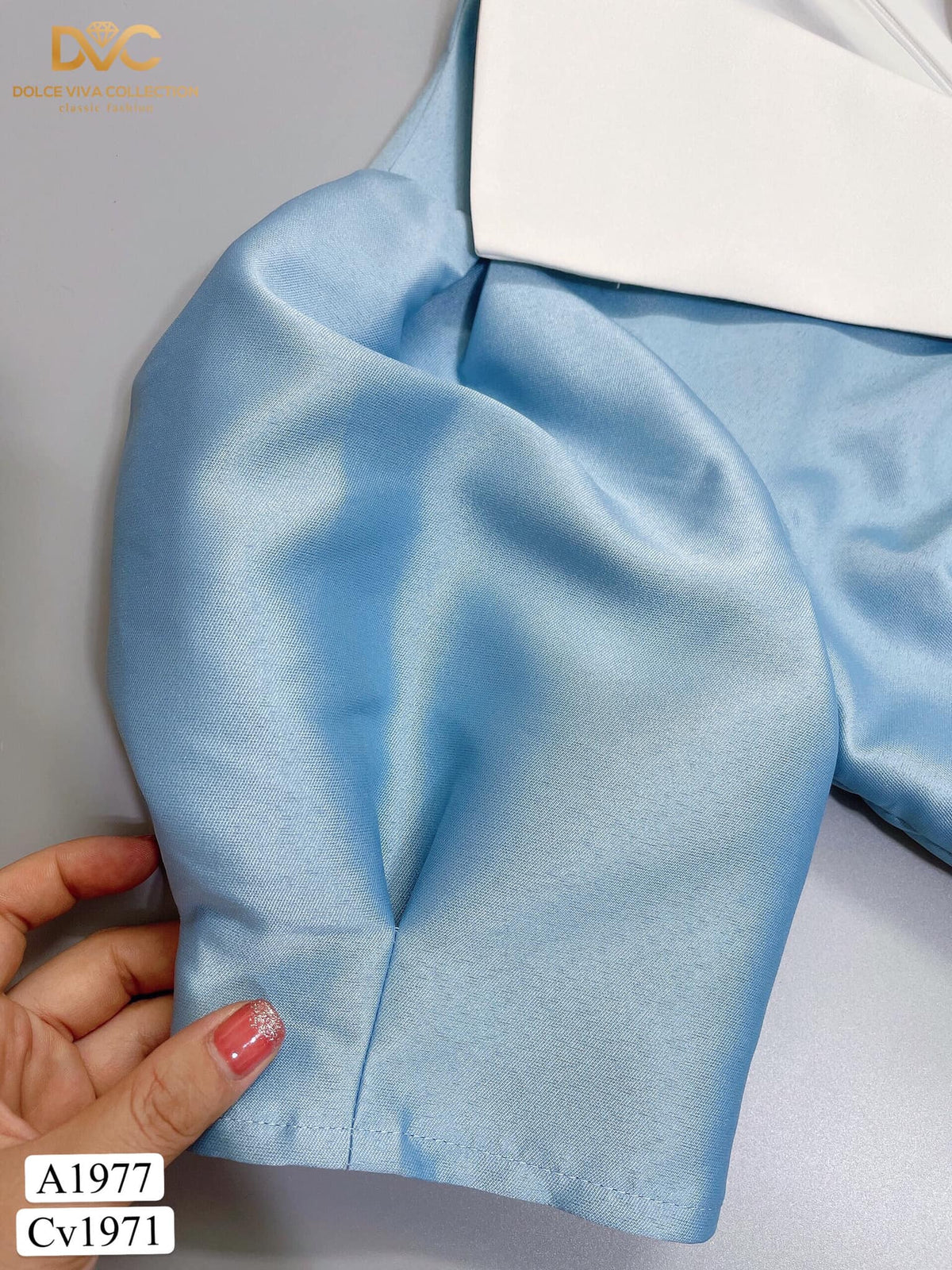 MJA1977 Puff Sleeve Peplum Top - Mia & Jon