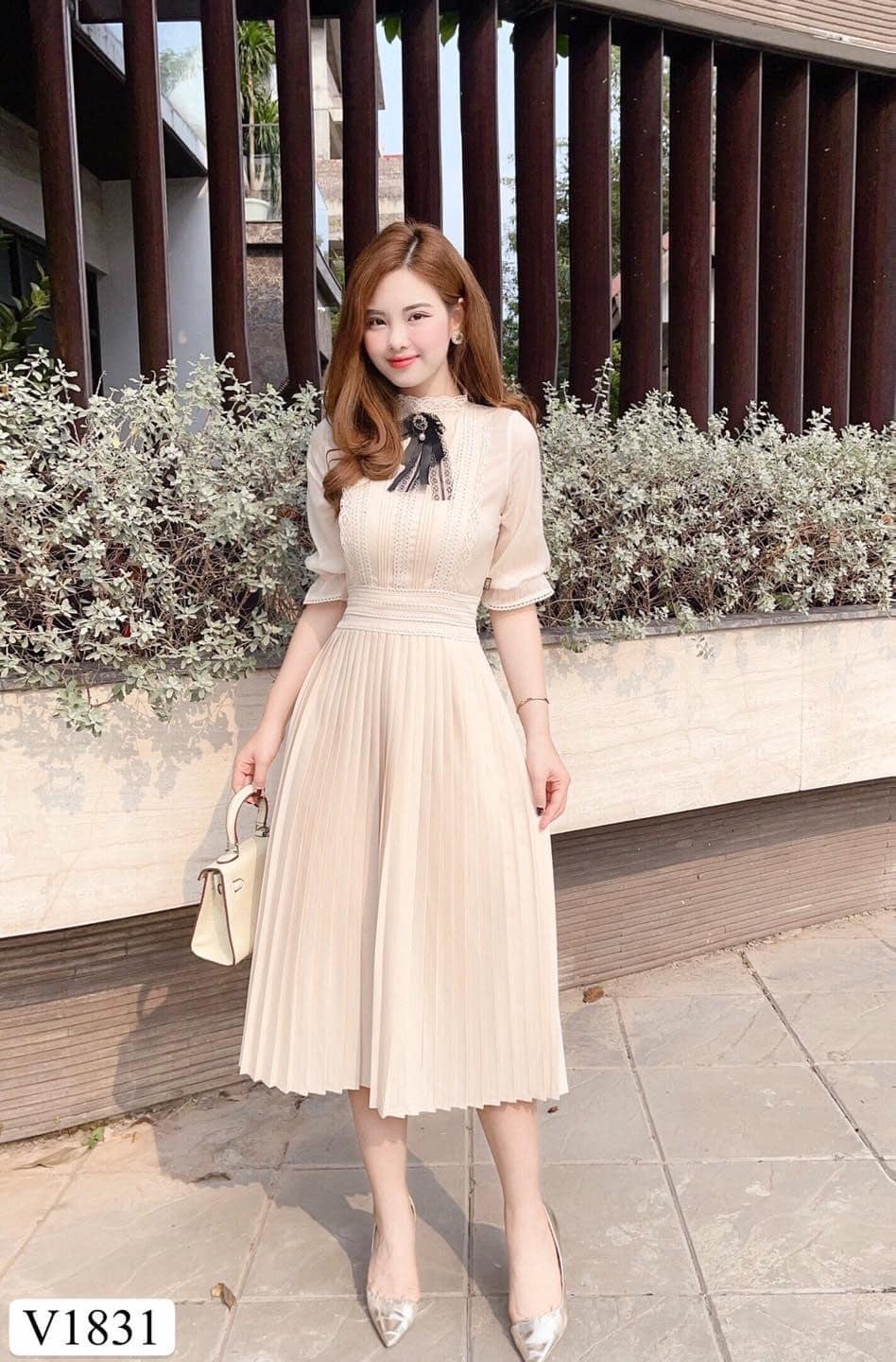 MJVV1831 Vintage Pleated Hem Dress - Mia & Jon