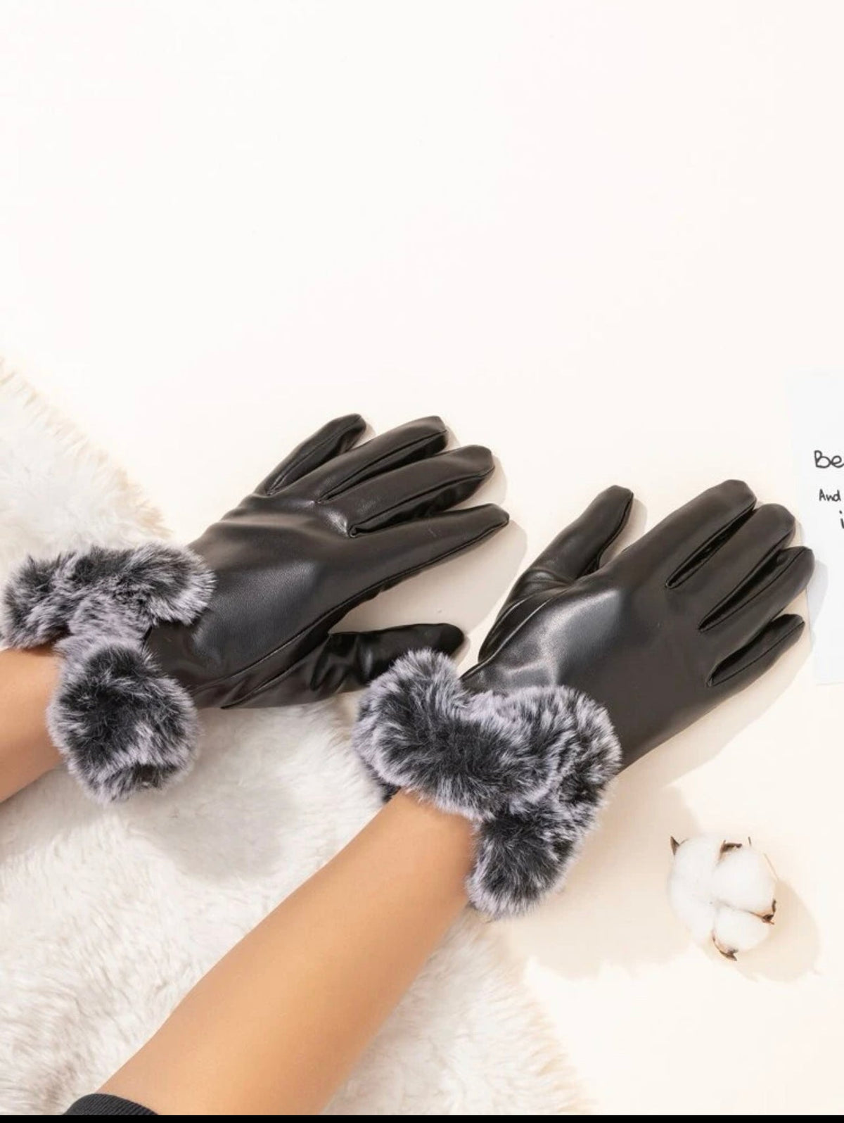 Teddy Lined Gloves - Mia & Jon